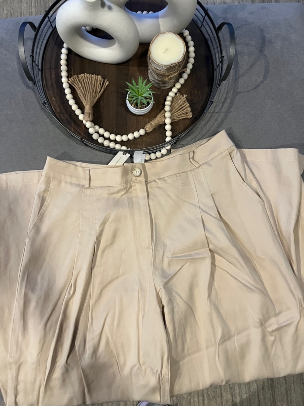 AMADI BY ANTHROPOLOGIE Beige High-Waist Pleated Trousers Size: XL NWT - Picture 2 of 12